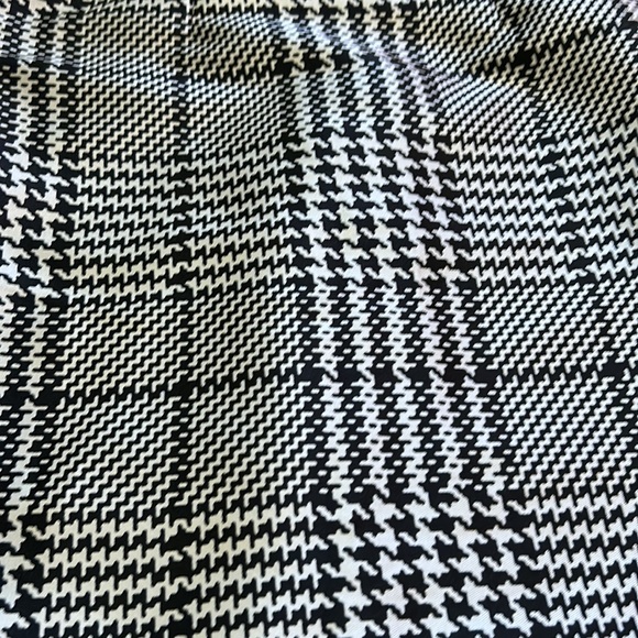 Printed skirt size 6 - Picture 2 of 8